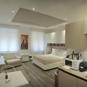 Apartamento Andrea Luxury Strada Maggiore Studio 1 